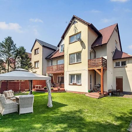 Amazing Apartment In Kolobrzeg With Kitchen Exterior photo